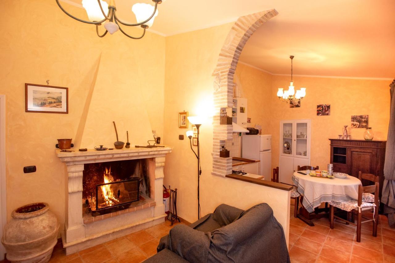 Вилла Relax Nell' Antico Borgo Casperia Экстерьер фото